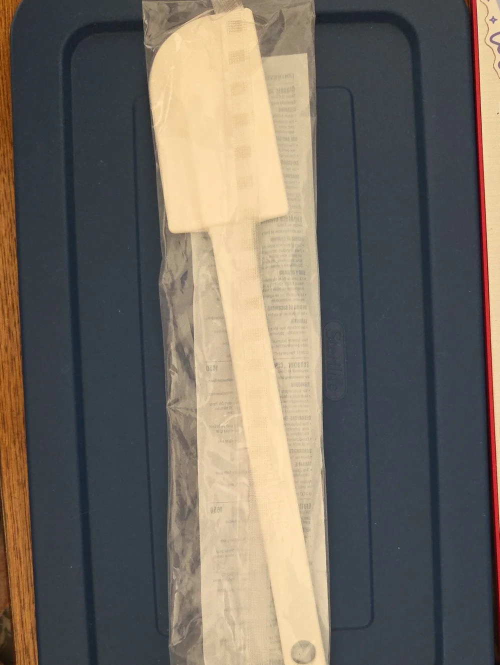 Pampered Chef Classic Scraper - 1650